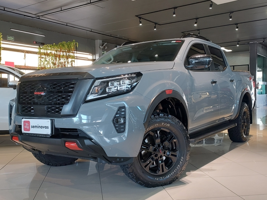 nissan frontier 2.3 16v turbo diesel pro4x cd 4x4 automatico 4p 2023