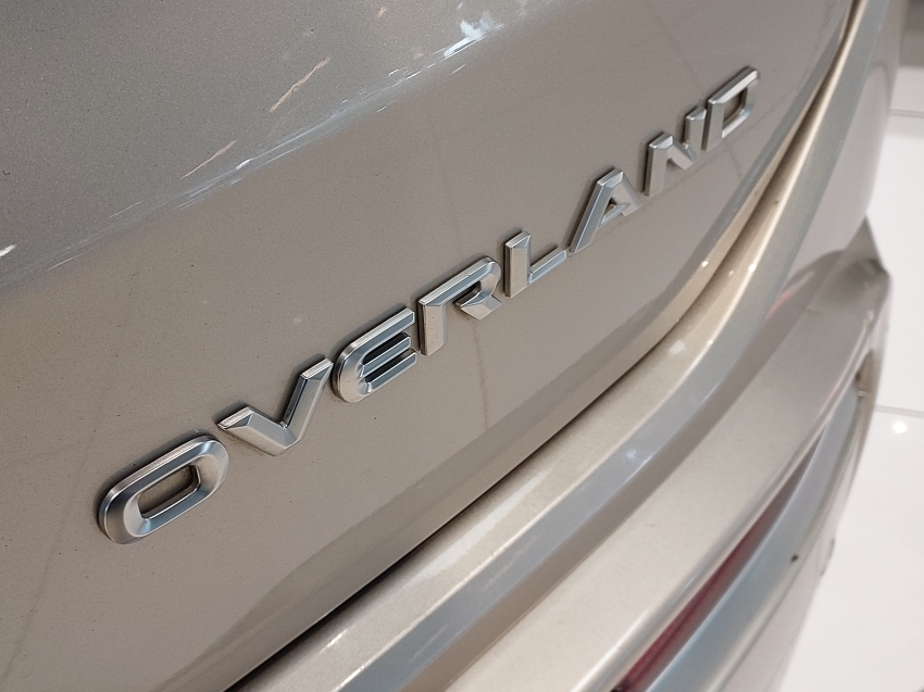 jeep commander 2.0 td380 turbo diesel overland at9 4p automatico 202224