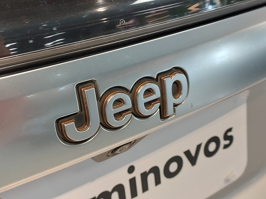 jeep commander 2.0 td380 turbo diesel overland at9 4p automatico 202225