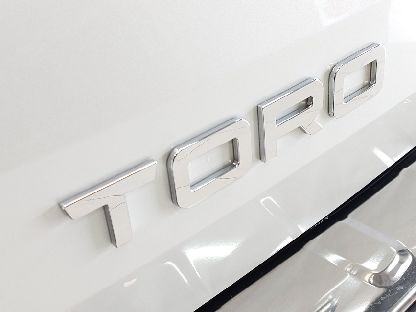fiat toro 2.2 turbo diesel volcano 4wd at9 flex 4p automatico 202624