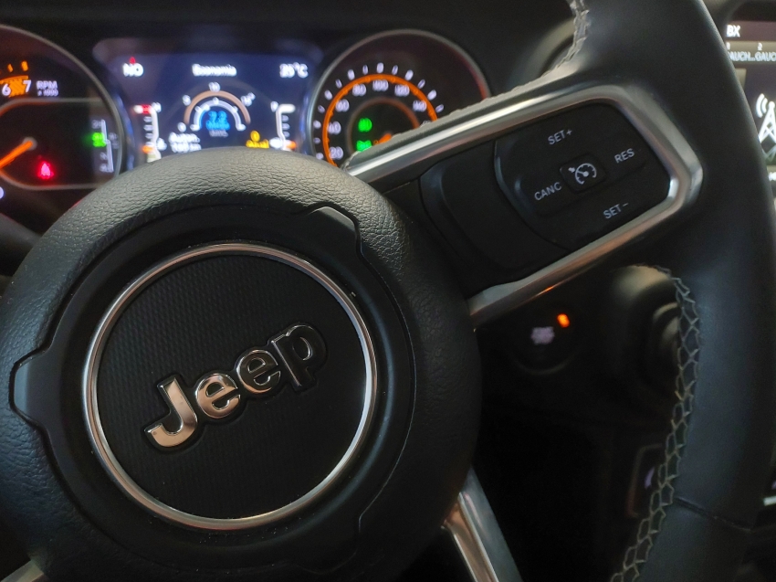 jeep wrangler 2.0 turbo gasolina sahara 2p 4x4 at8 automatico 202319