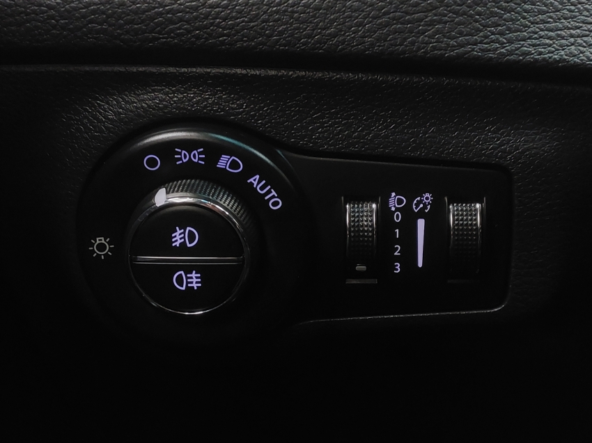 jeep compass 2.0 16v diesel longitude 4x4 automatico 4p 201818