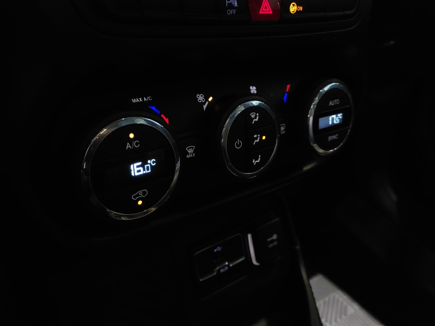jeep renegade 1.8 16v flex longitude 4p automatico 201613