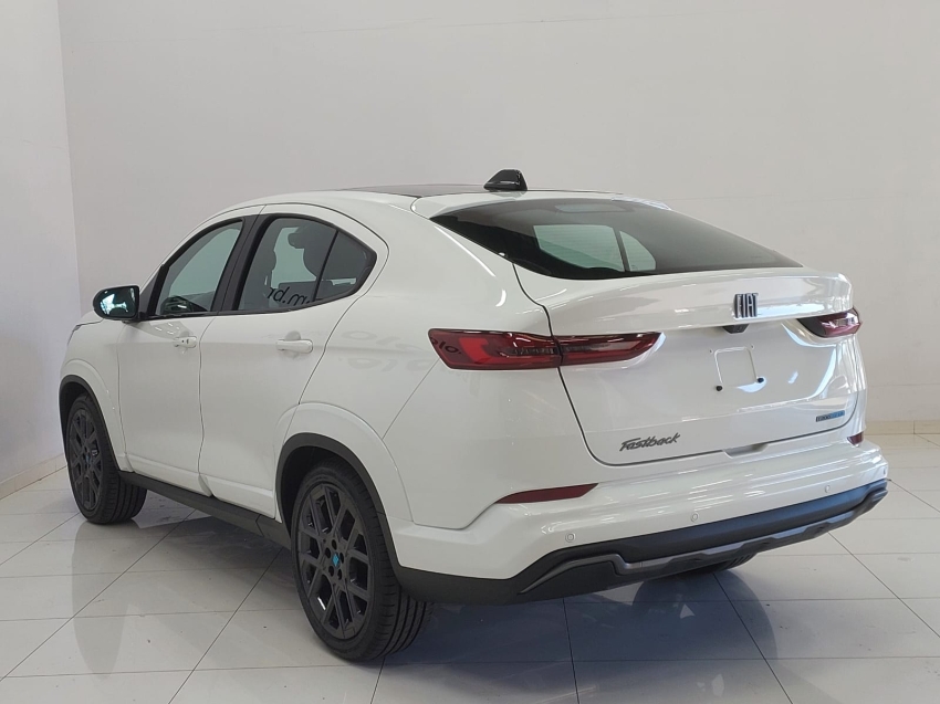 fiat fastback 1.0 turbo 200 hybrid impetus cvt hibrido 4p automatico 20262