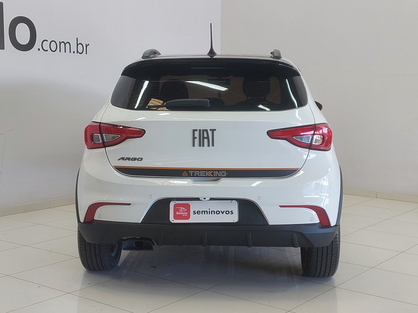 fiat argo 1.3 firefly flex trekking manual 4p 20235