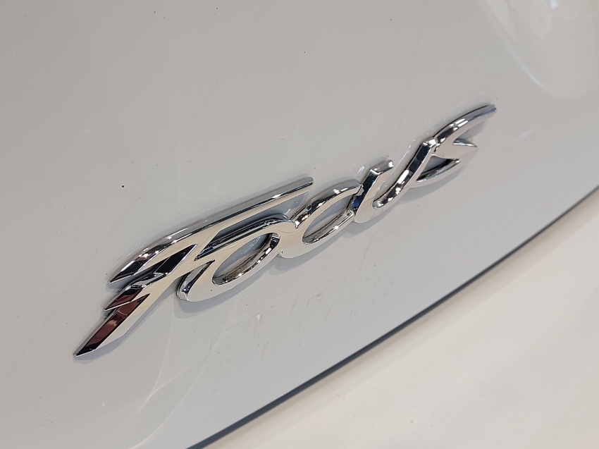 ford focus 2.0 titanium 16v flex 4p powershift automatico 201422