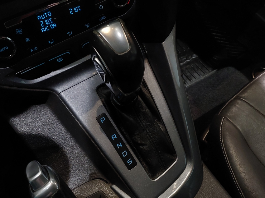 ford focus 2.0 titanium 16v flex 4p powershift automatico 201411