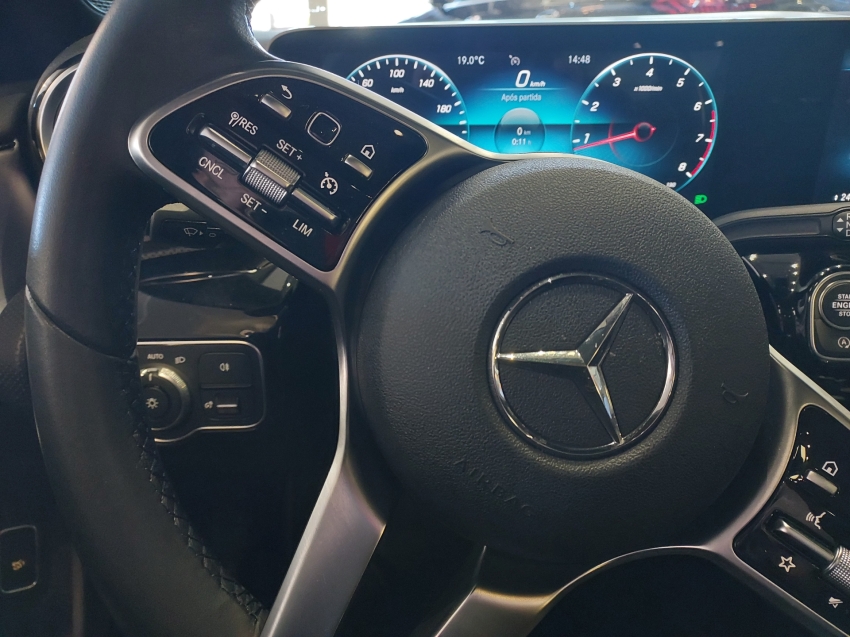 mercedes-benz a 200 1.3 cgi gasolina advance sedan 7g-dct 4p automatico 202015