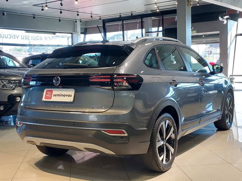 volkswagen nivus 1.0 200 tsi total flex highline automatico 4p 20215