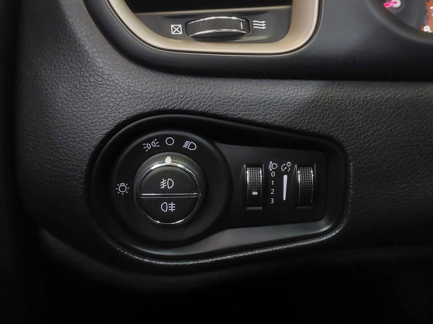 jeep renegade 1.8 16v flex sport 4p automatico 201619