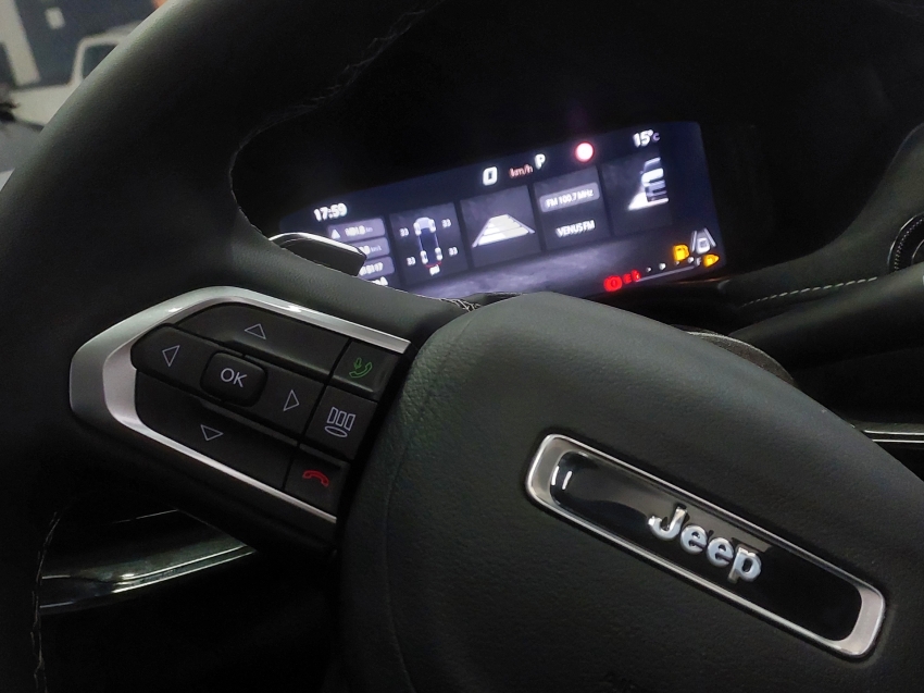 jeep commander 2.0 hurricane 4 turbo gasolina blackhawk at9 4p automatico 202620