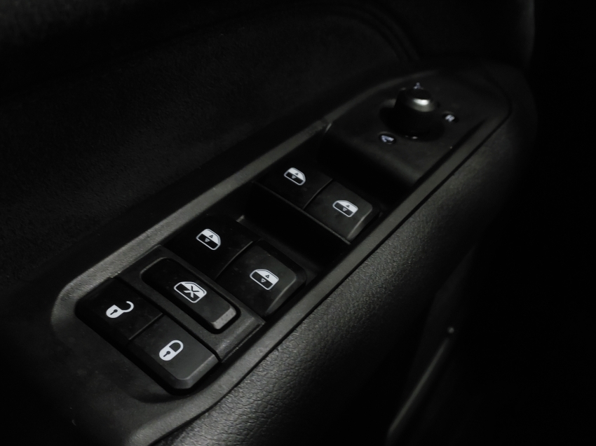 jeep commander 2.0 hurricane 4 turbo gasolina blackhawk at9 4p automatico 202622