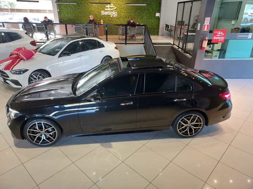 mercedes-benz c 300 2.0 eq boost hibrido amg line 9g-tronic 4p automatico 202424