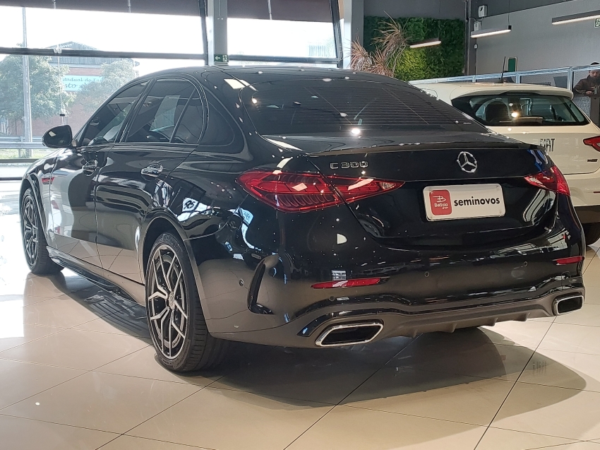 mercedes-benz c 300 2.0 eq boost hibrido amg line 9g-tronic 4p automatico 20243