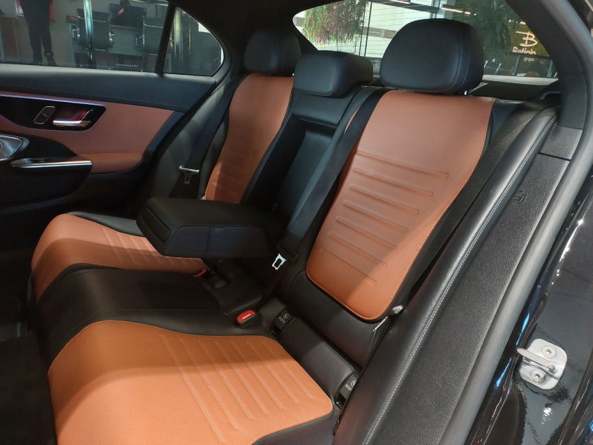 mercedes-benz c 300 2.0 eq boost hibrido amg line 9g-tronic 4p automatico 20249