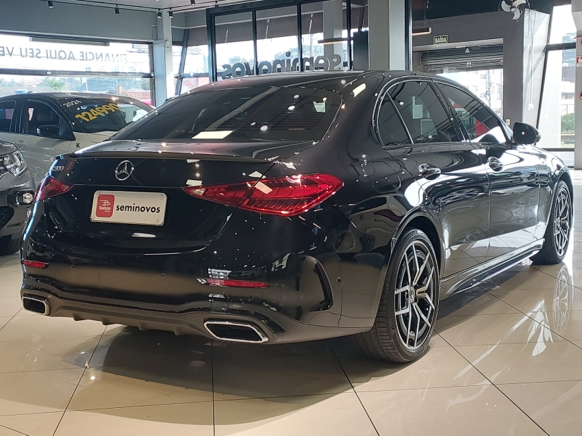 mercedes-benz c 300 2.0 eq boost hibrido amg line 9g-tronic 4p automatico 20245