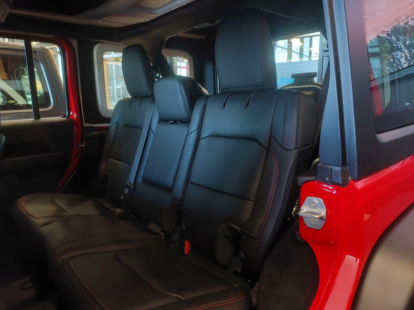 jeep wrangler 2.0 turbo gasolina rubicon 4p 4x4 at8 flex automatico 202612