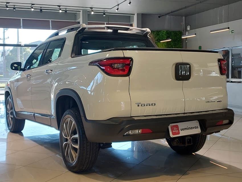 fiat toro 2.0 16v turbo diesel volcano 4wd at9 4p automatico 20203