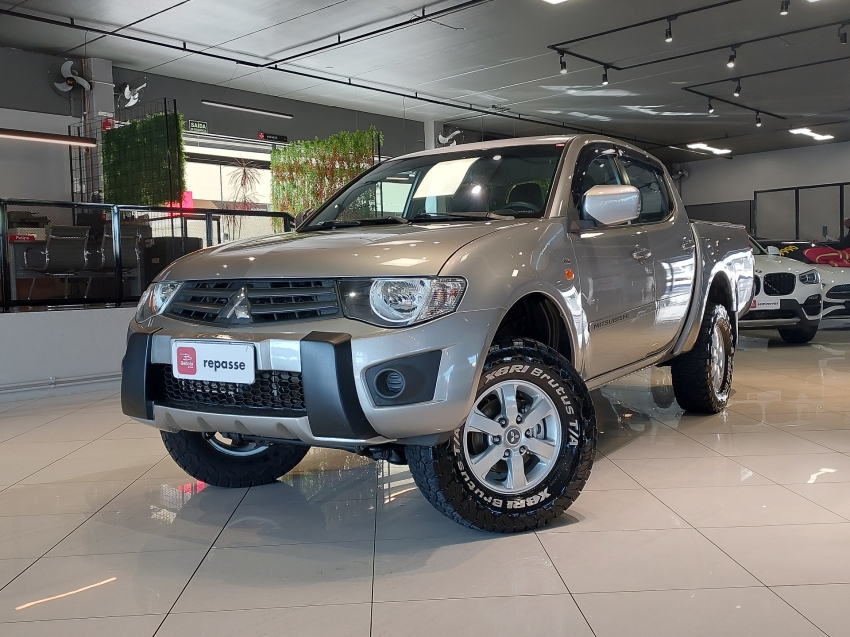 mitsubishi l200 triton 3.2 glx 4x4 cd 16v turbo intercoler diesel 4p manual 201523