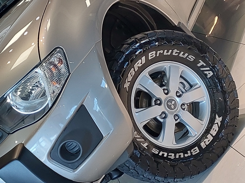 mitsubishi l200 triton 3.2 glx 4x4 cd 16v turbo intercoler diesel 4p manual 201522