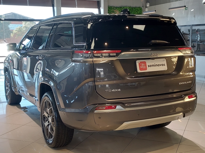 jeep commander 2.0 td380 turbo diesel overland at9 4p automatico 20223