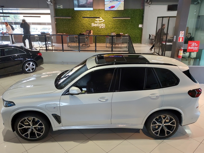 bmw x5 3.0 i6 turbo hibrido xdrive50e m sport automatico 2.0 4p 202524