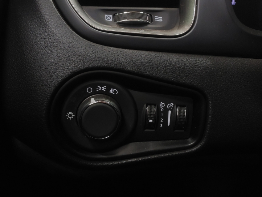 jeep renegade 1.3 t270 turbo flex altitude at6 4p automatico 202519