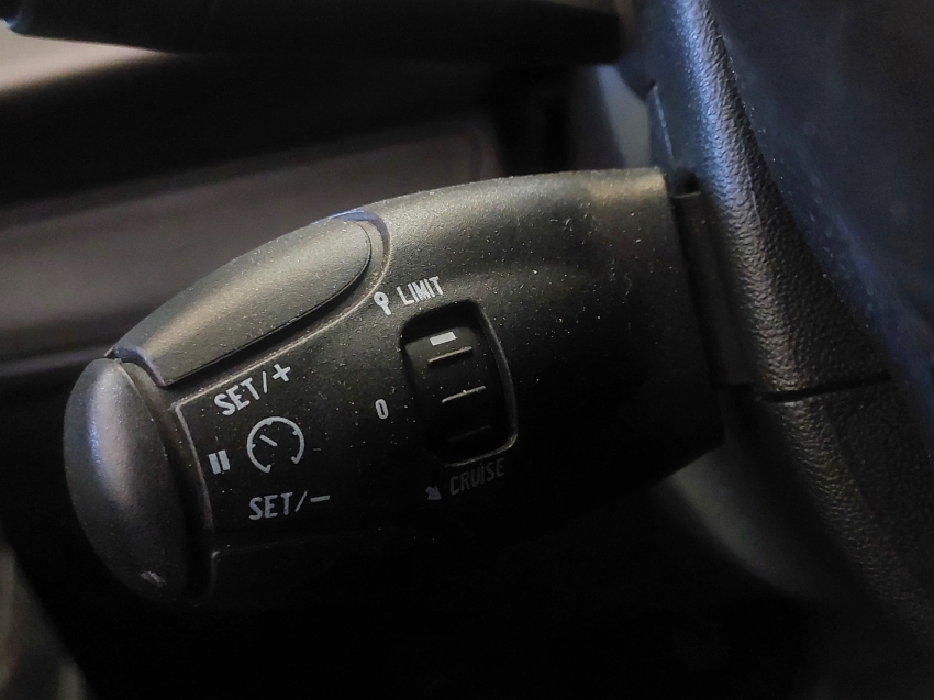 peugeot 2008 1.6 16v flex griffe 4p automatico 201917