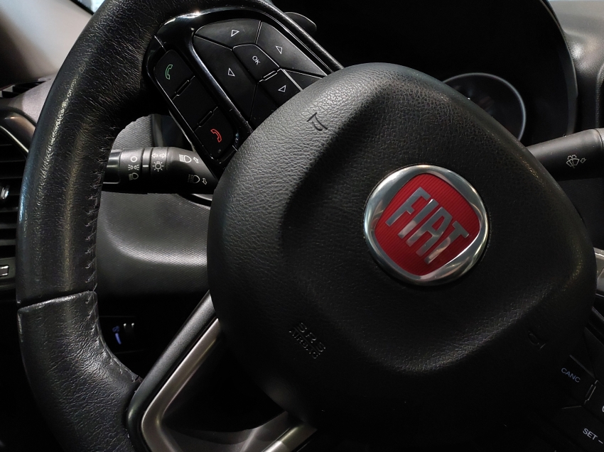 fiat toro 2.4 16v multiair flex freedom at9 4p automatico 201814