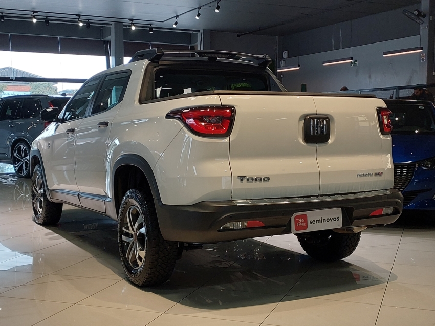 fiat toro 2.4 16v multiair flex freedom at9 4p automatico 20183