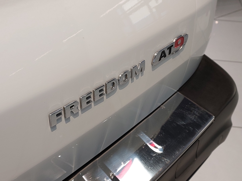 fiat toro 2.4 16v multiair flex freedom at9 4p automatico 201817