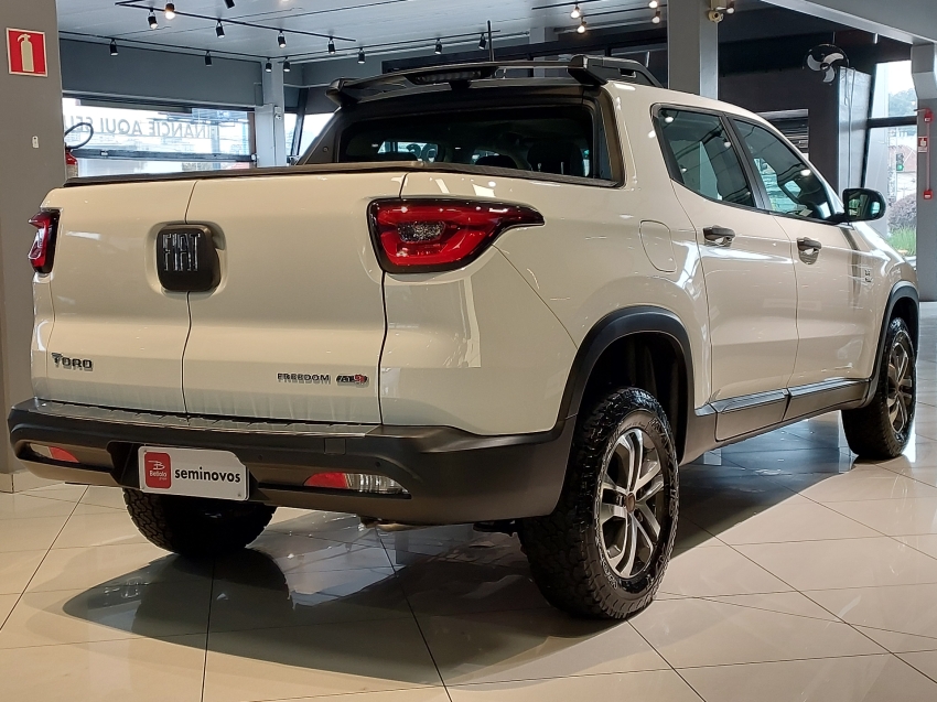 fiat toro 2.4 16v multiair flex freedom at9 4p automatico 20185
