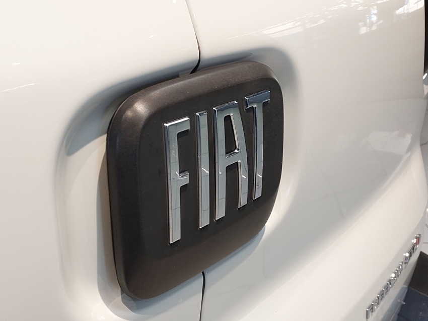 fiat toro 2.4 16v multiair flex freedom at9 4p automatico 201819