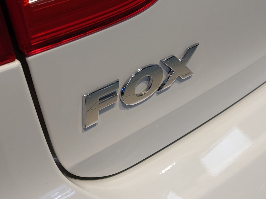 volkswagen fox 1.0 mi comfortline 8v flex 4p manual 201519