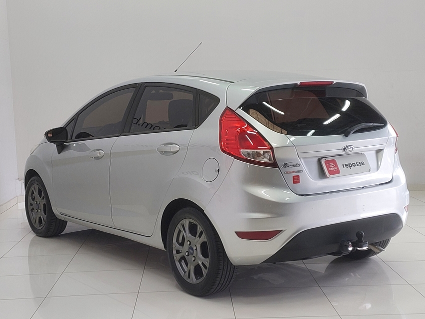 ford fiesta 1.6 se hatch 16v flex 4p powershift automatico 20155