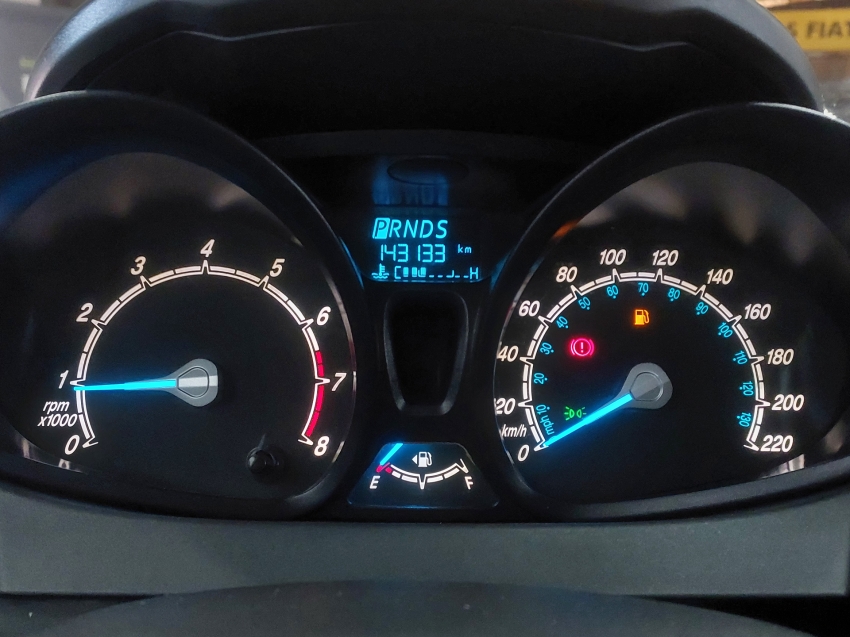 ford fiesta 1.6 se hatch 16v flex 4p powershift automatico 201512