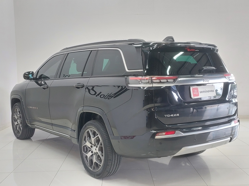 jeep commander 2.0 td380 turbo diesel overland at9 4p automatico 20233