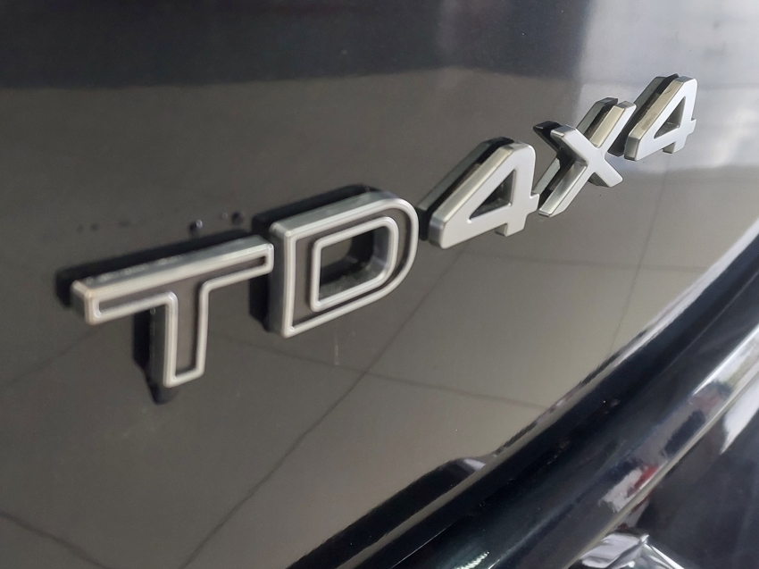jeep commander 2.0 td380 turbo diesel overland at9 4p automatico 202328