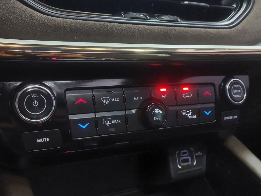 jeep commander 2.0 td380 turbo diesel overland at9 4p automatico 202313