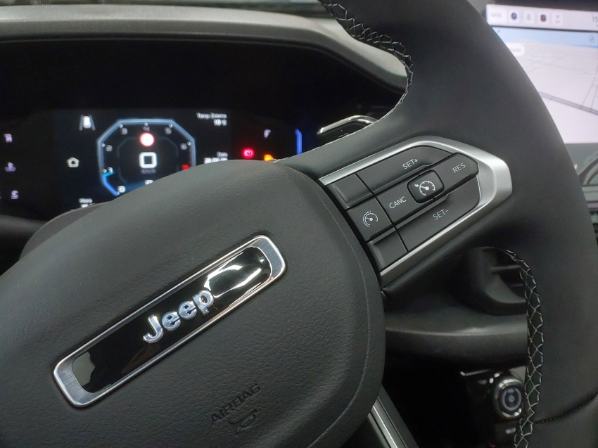 jeep renegade 1.3 t270 turbo flex willys 4x4 at9 4p automatico 202720