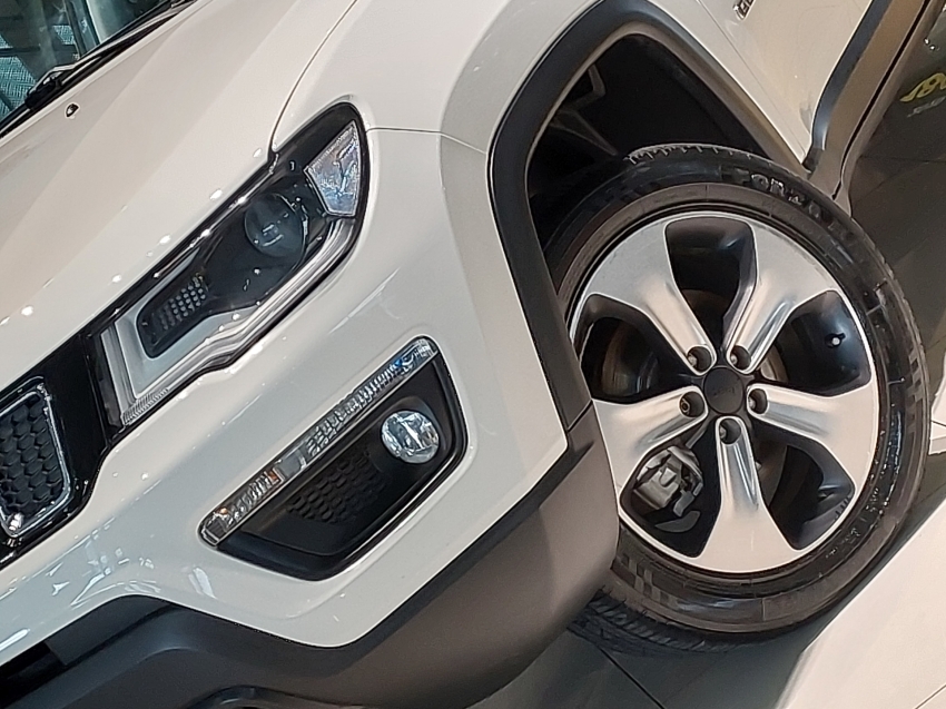jeep compass 2.0 16v diesel longitude 4x4 automatico 4p 201727
