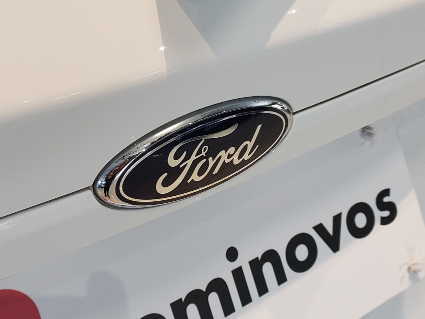 ford fiesta 1.6 se hatch 16v flex 4p manual 201717