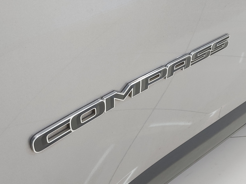 jeep compass 2.0 16v flex longitude automatico 4p 202119