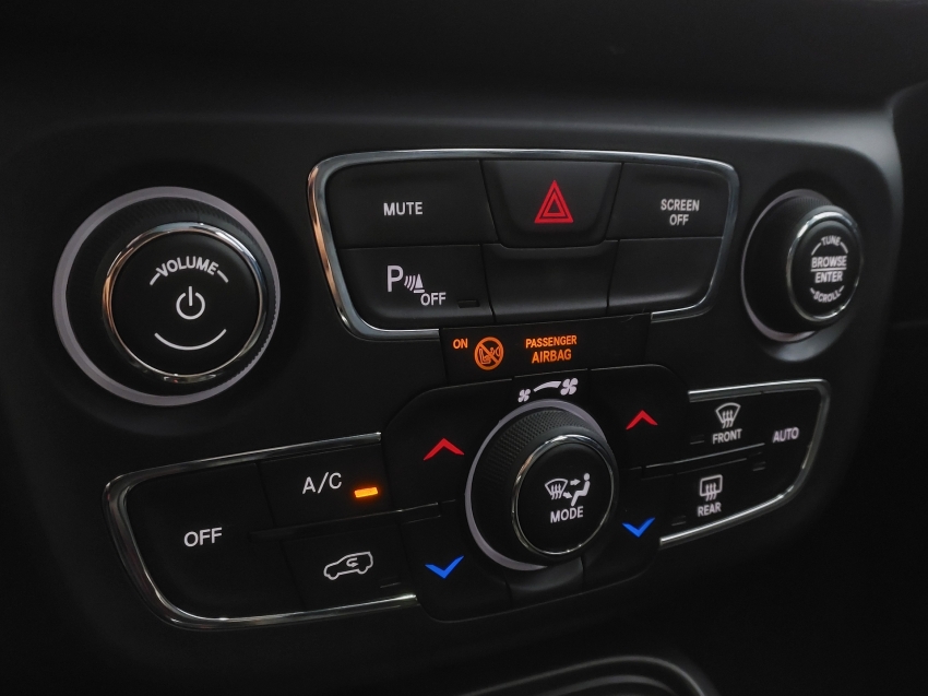 jeep compass 2.0 16v flex longitude automatico 4p 202111