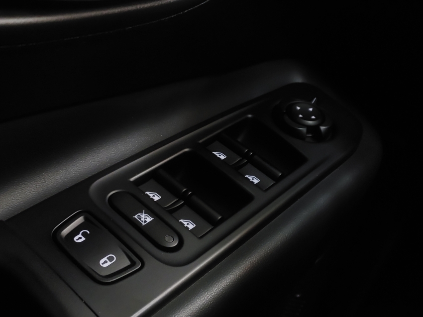 jeep renegade 1.3 t270 turbo flex longitude at6 4p automatico 202521