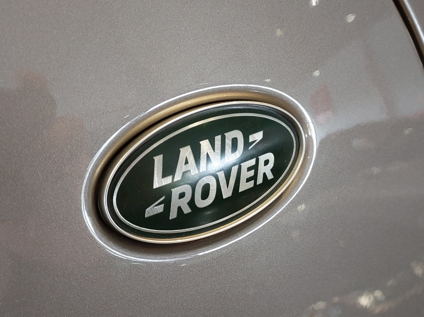 land rover discovery 3.0 d300 turbo diesel mhev metropolitan edition automatico hibrido 4p 202424