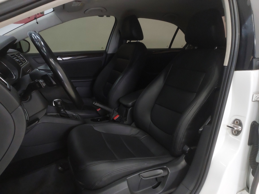 volkswagen jetta 2.0 comfortline flex 4p tiptronic automatico 201510
