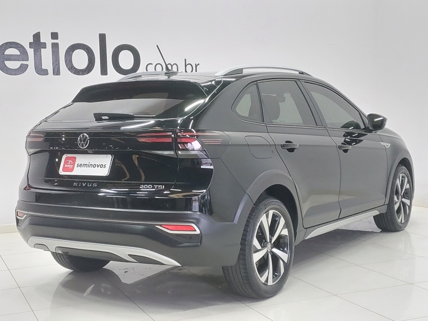 volkswagen nivus 1.0 200 tsi total flex highline automatico 4p 20214