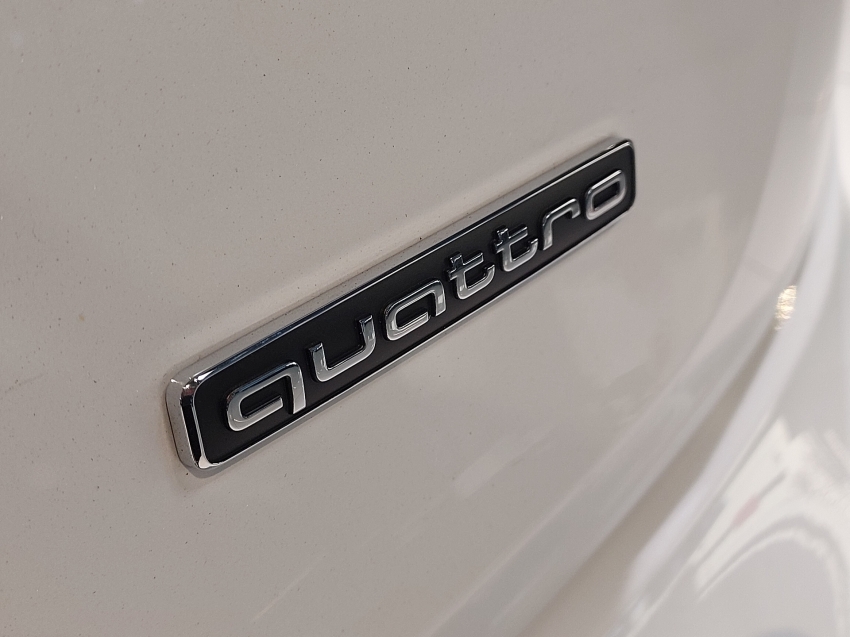 audi q3 2.0 40 tfsi gasolina sportback performance black quattro tiptronic 4p automatico 202223