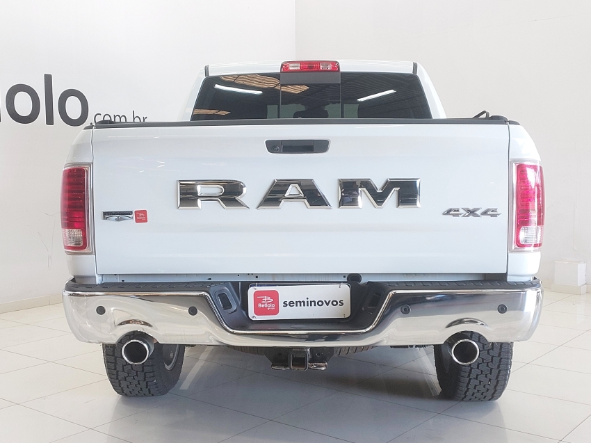ram classic 5.7 v8 gasolina laramie cd 4x4 automatico 4p 20235